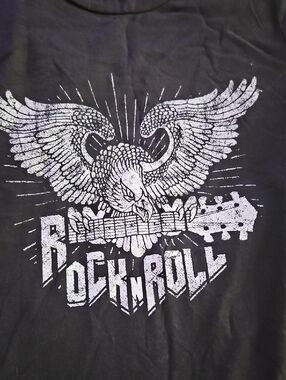 Black Graphic 'Rock N Roll' Eagle Tee